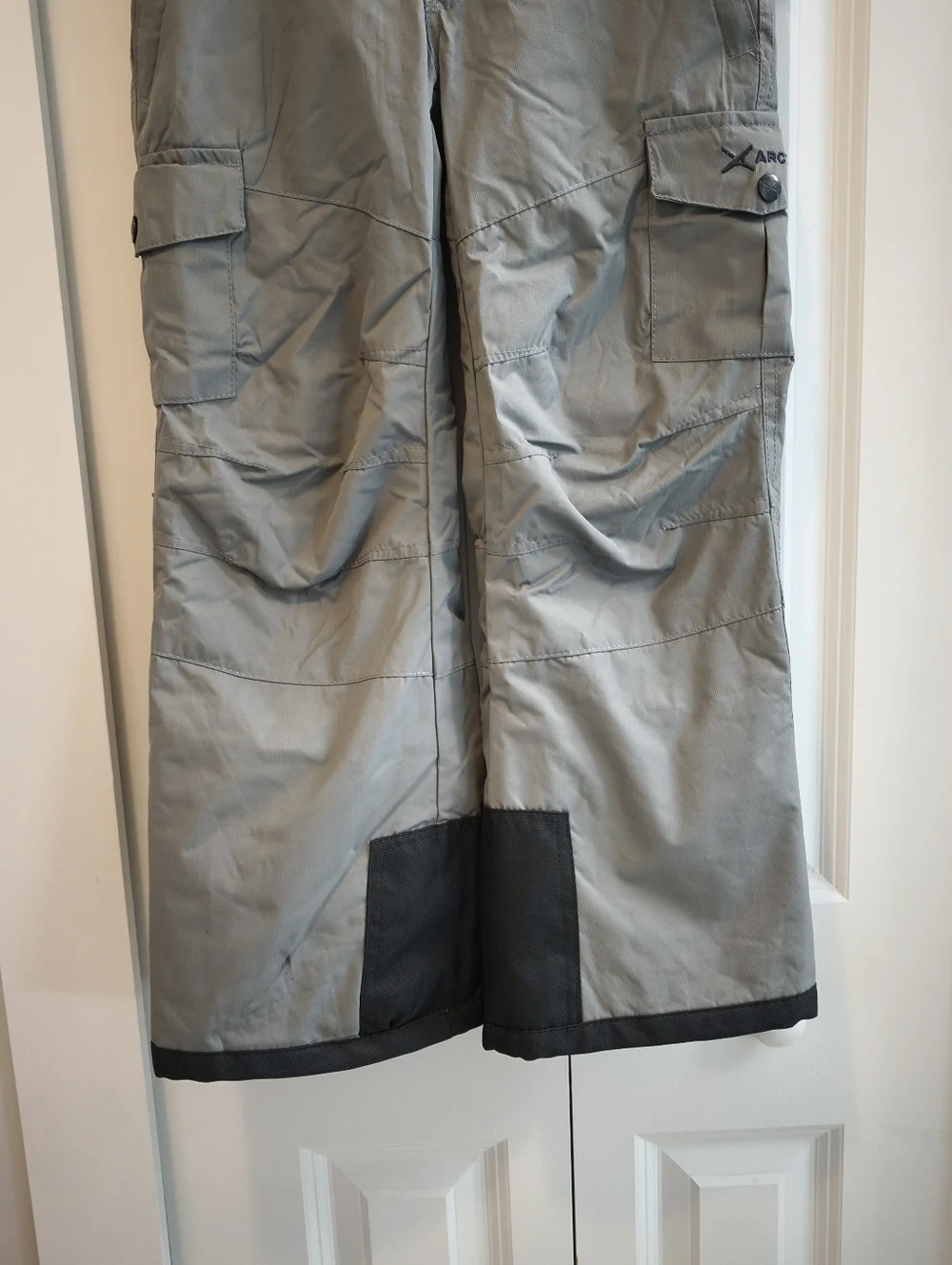 NWT Arctix Gray Waterproof Youth Cargo Pants
